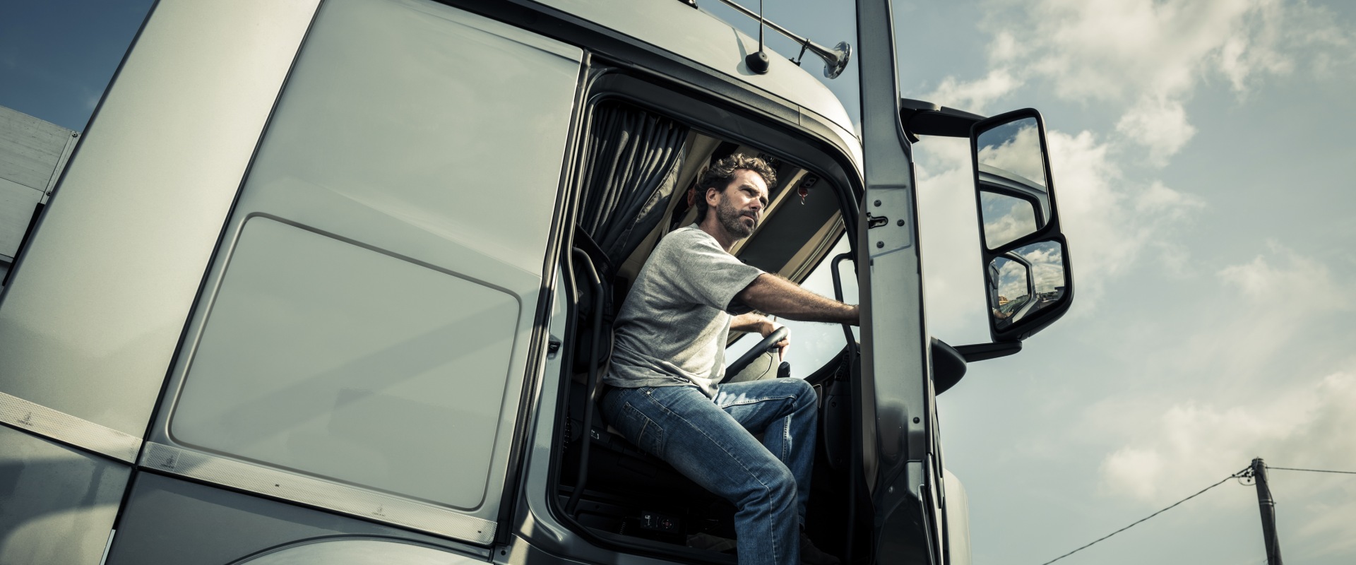 How to Improve Your Trucking Operations with Accurate ETAs for Customers